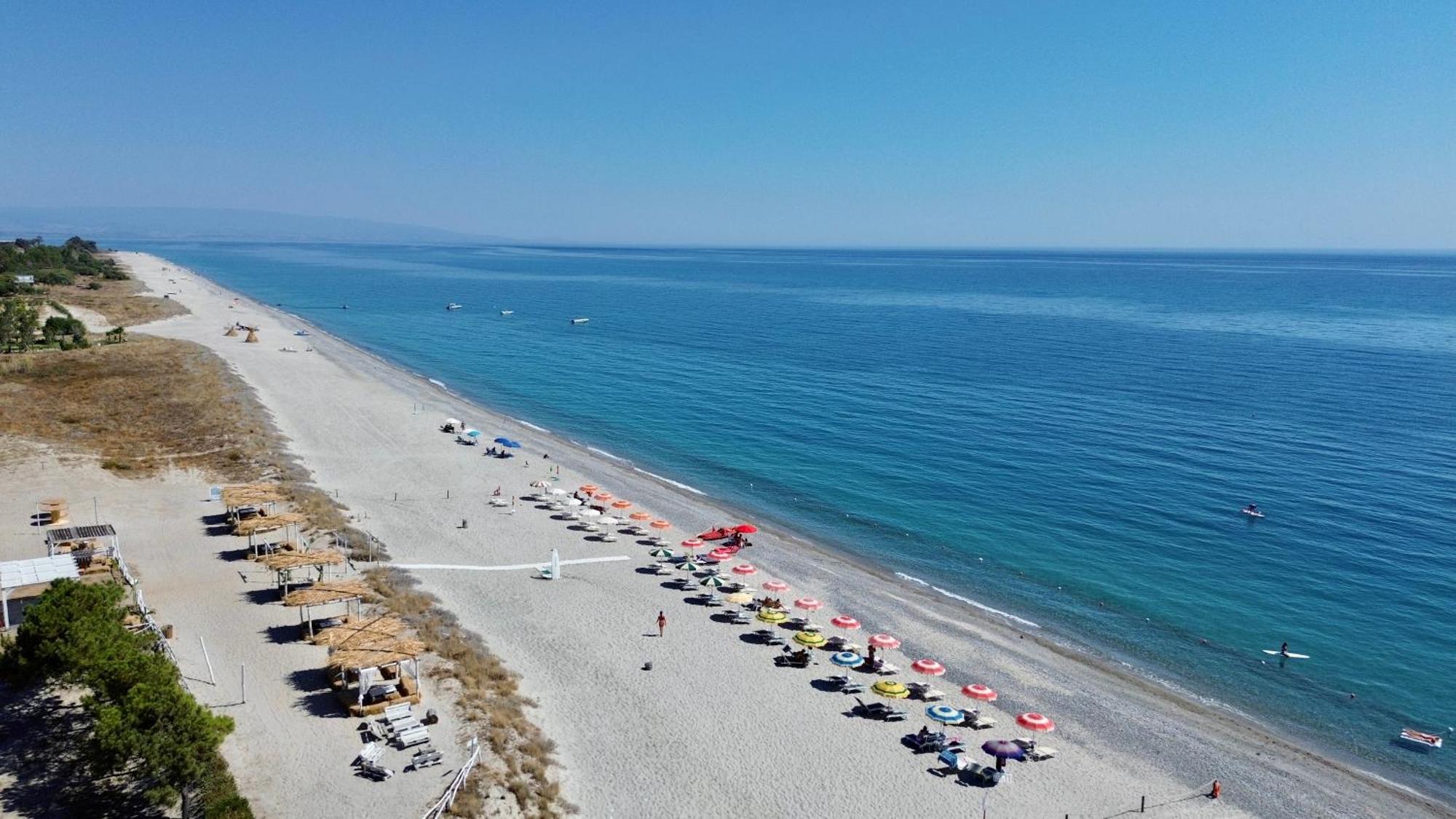 Villaggio Camping Poseidon - Bungalows & Rooms With Sea View In Nature Santa Caterina Dello Ionio Marina Exteriér fotografie